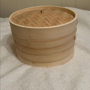 NWOT 10 inch Bamboo Steam Basket
